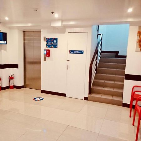Oyo 888 City Stay Inns Fortview Bgc Pasig City Ngoại thất bức ảnh