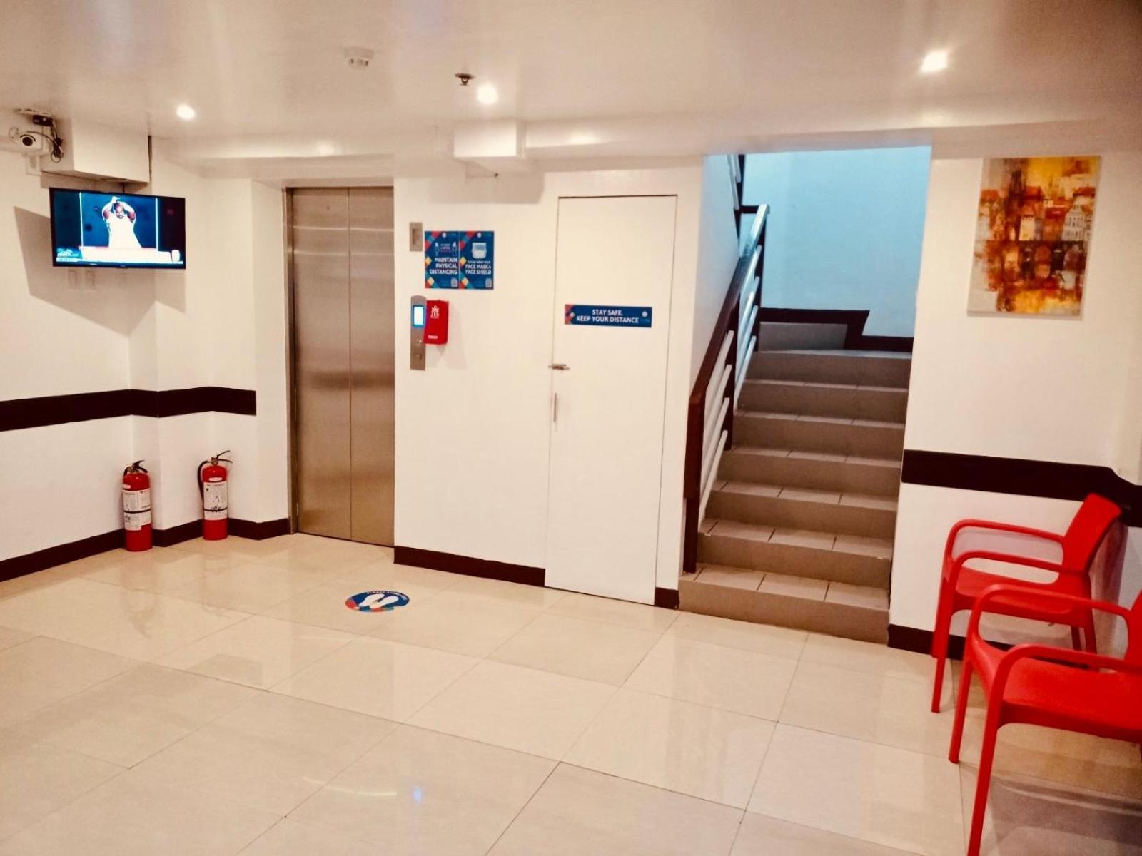 Oyo 888 City Stay Inns Fortview Bgc Pasig City Ngoại thất bức ảnh